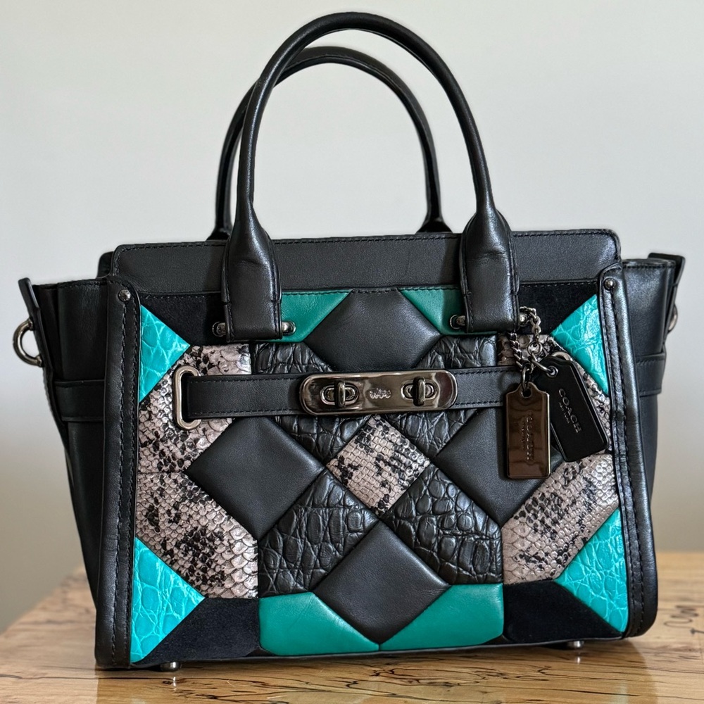 🎉HOST PICK🎉 RARE COACH Canyon Quilt Coach Swagger 27 Exotic Embossed Leather